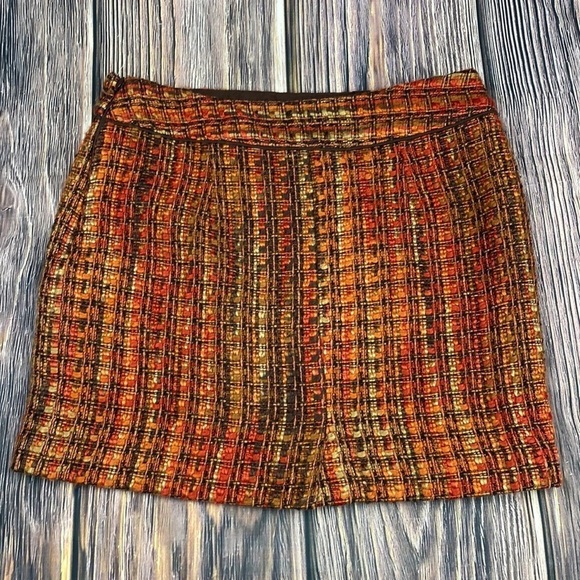 Outback Red Mini Skirt- Size 4 - Picture 4 of 13